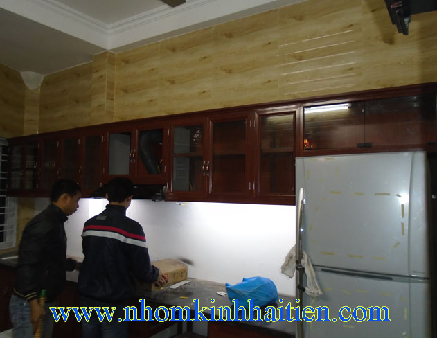 Tủ bếp nhôm vân gỗ tại Hà Đông